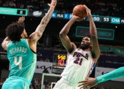 极速电竞-包含字母哥巅峰对决，梅西与50激战DWG分钟，逆转胜负难料！的词条